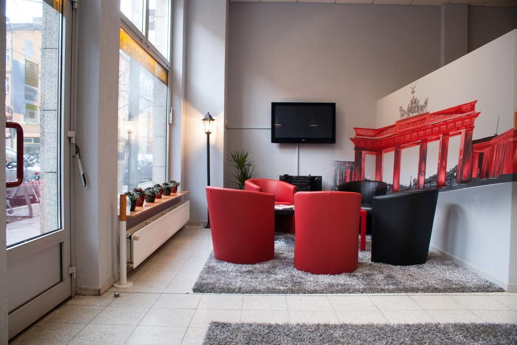 Hostel Die Etage East Berlin Exterior foto